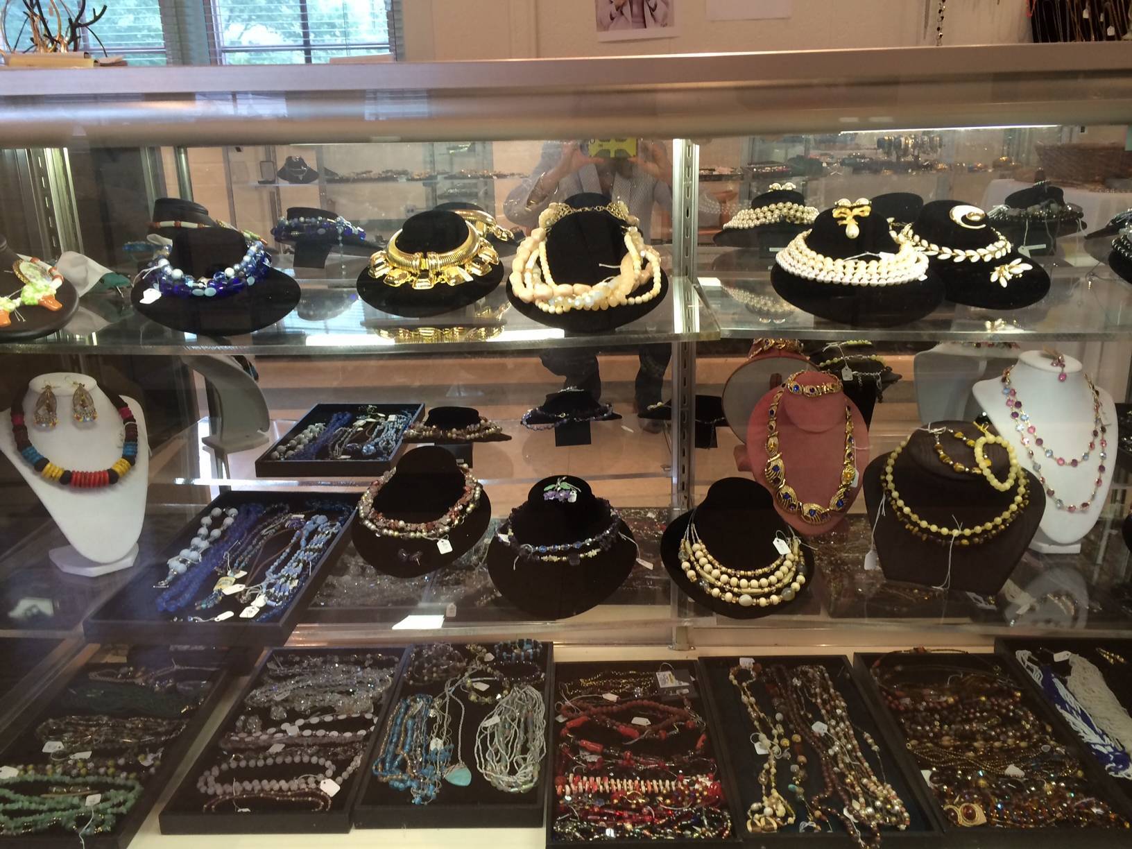 82b62a8e65d93bcbf6b1_Beadcase.jpg