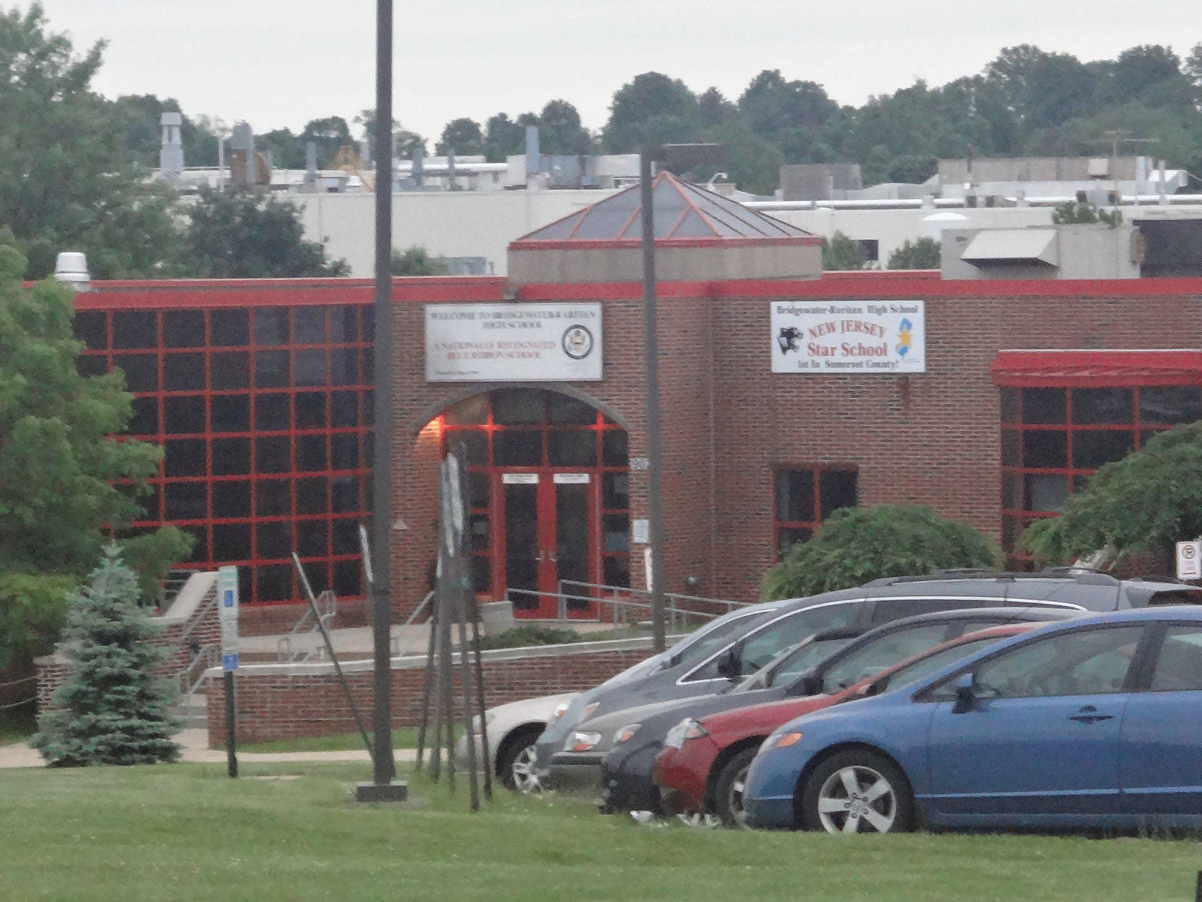 85a8e71fd2f21bcdffac_BRHS_building.jpg