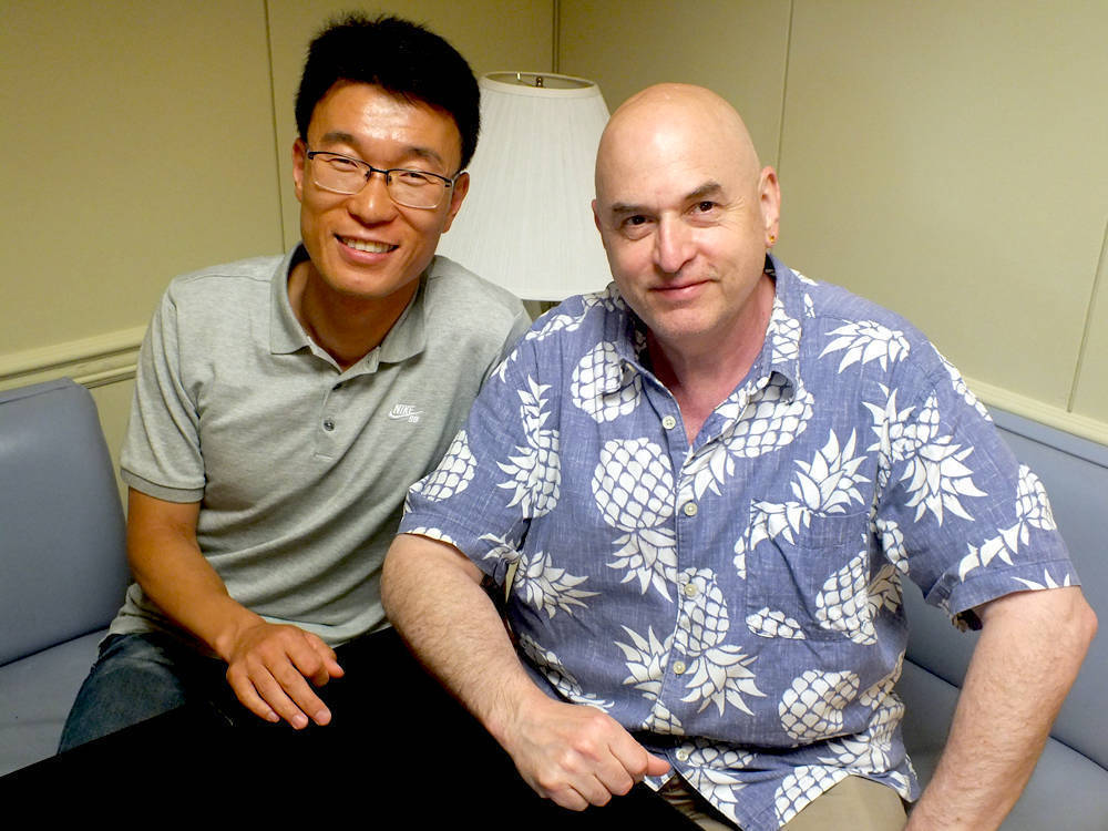 870301e444b9d253daa5_28a088dc9a20d3849f32_Bob_and_Kim_ESL_Classes_at_The_Connection517.jpg