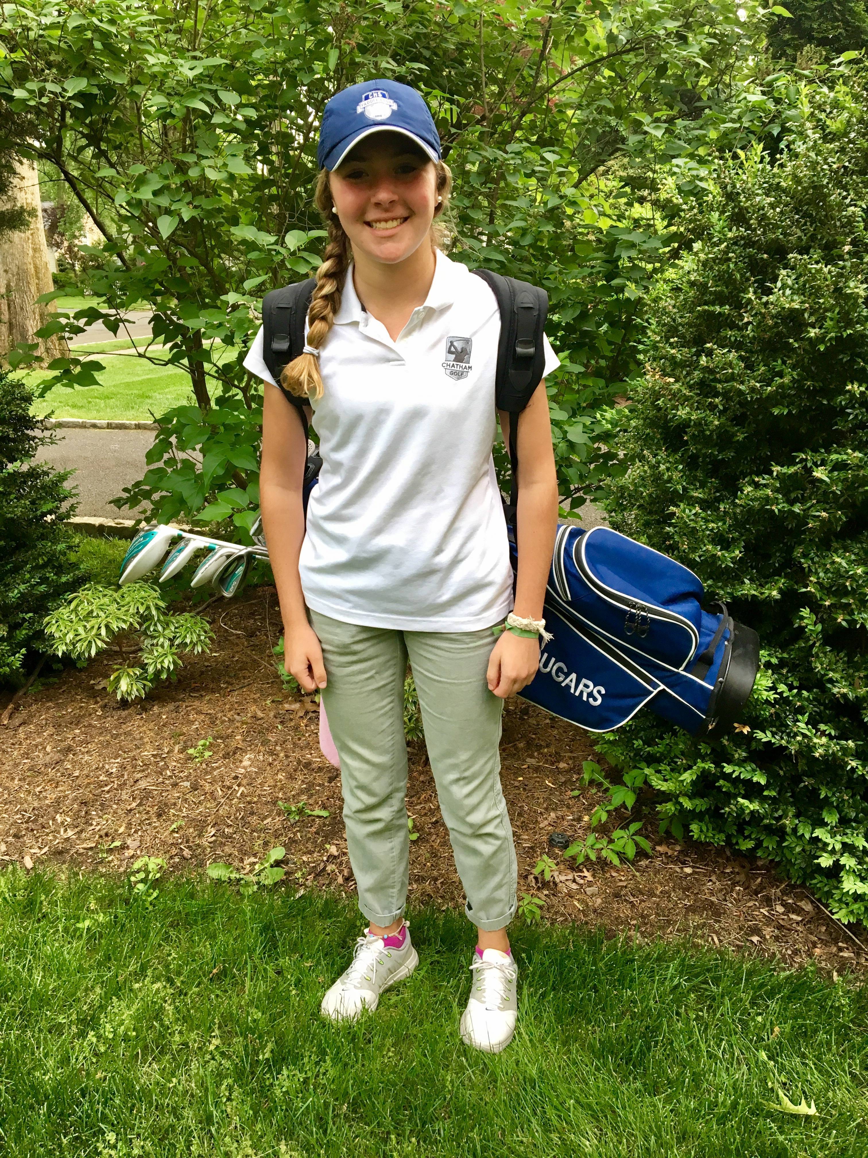 8771409eecd20d92b562_Heather_Ivans_2017_CHS_golf.jpg
