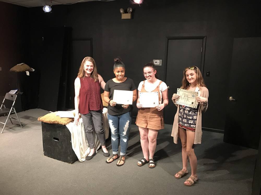 890865a29326ab5c7d3a_Young_Playwrights__1_.jpg