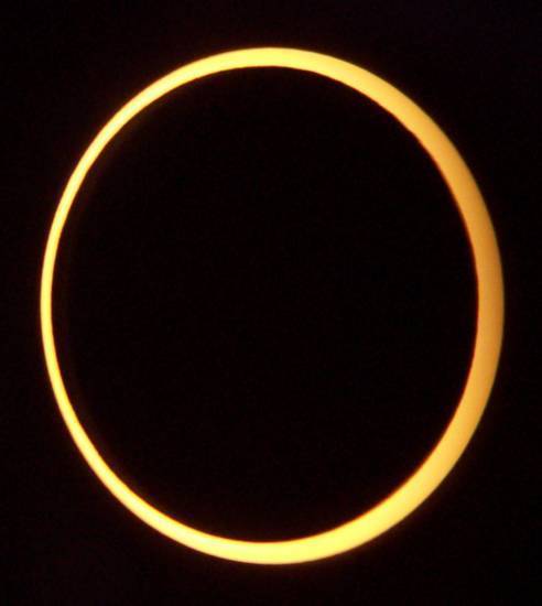 899a3b34adbc970f73e6_d5e83618aa81fc0517f5_Solar_Eclipse_Live_Streaming_8.21.17.jpg