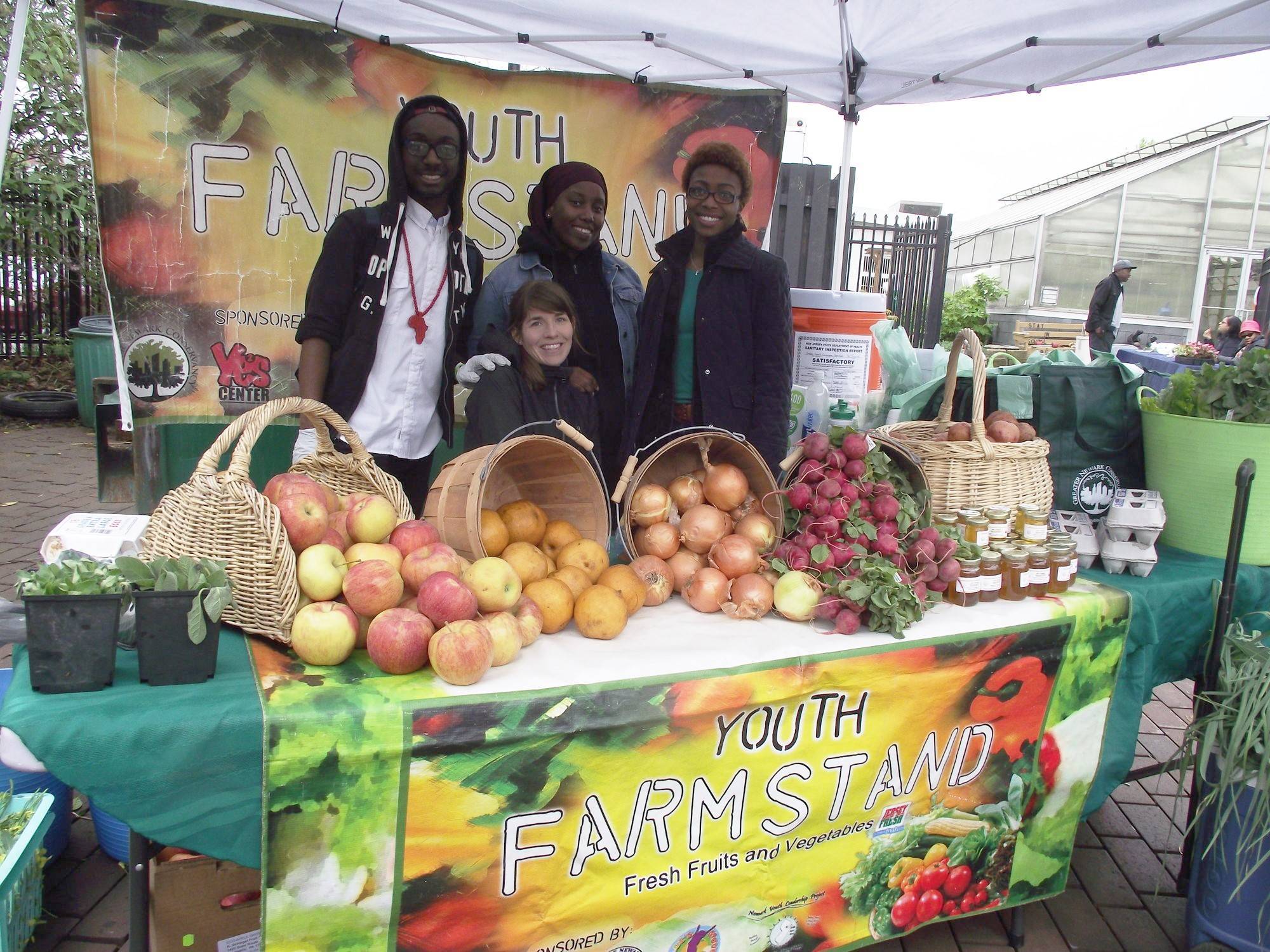 8a39d76ac46d3c573fc8_2016_youth_farm_stand.jpg