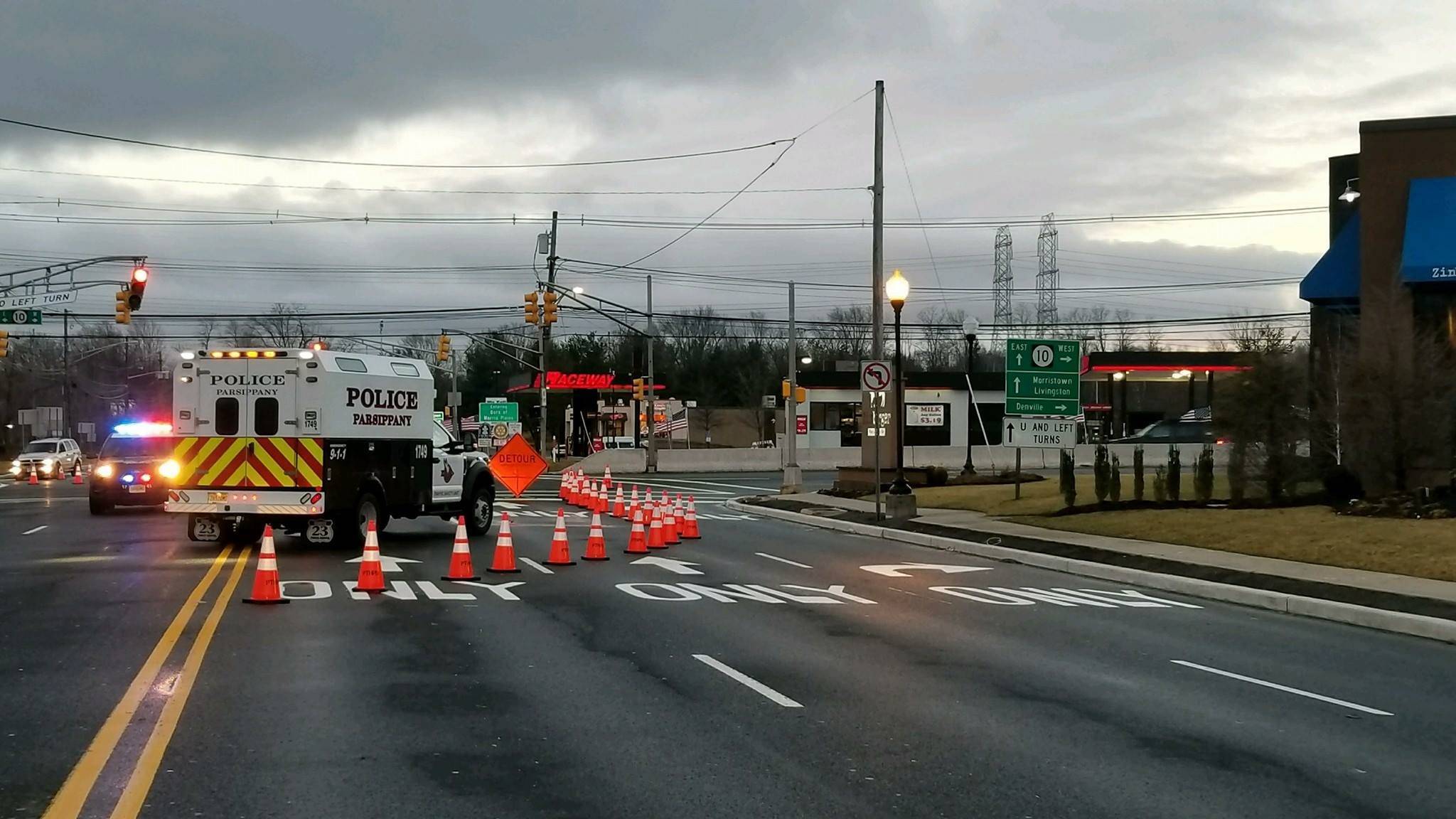 8b0ab3ee40491bcd768b_traffic_detour.jpg