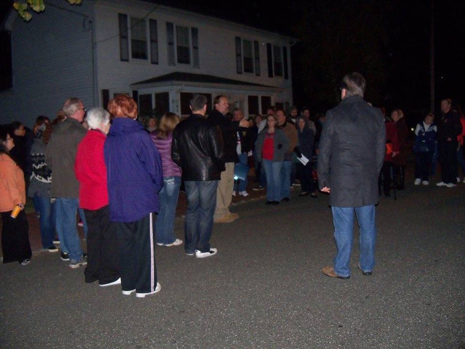 8b35bcfa17f2d4b743c2_ghostwalk.jpg