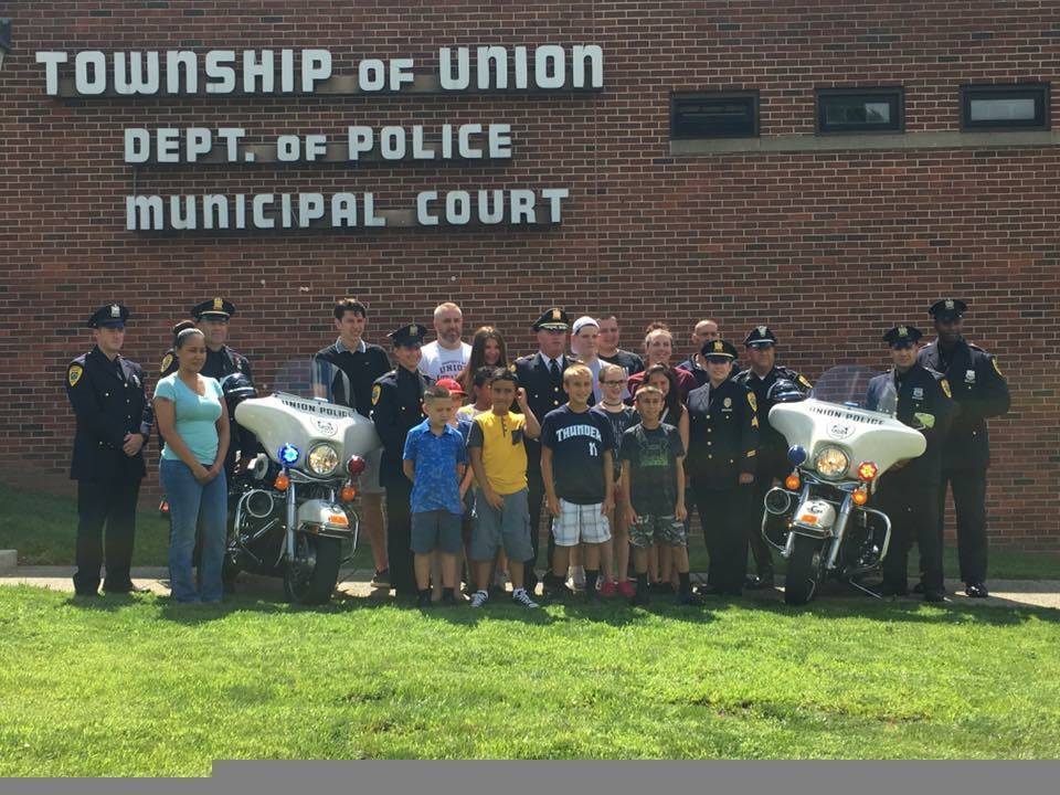 8dae84f77656895a42e0_149b4b50ef80c6194db5_police_commercial.jpg