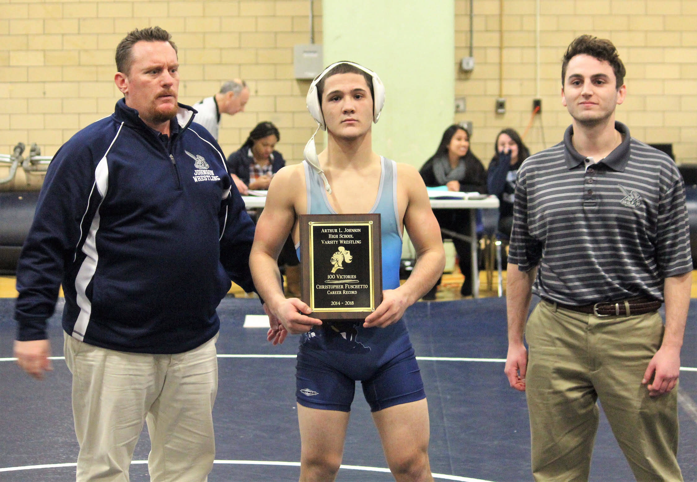 8df182726564f20748c2_fuschetto_trophy.jpg