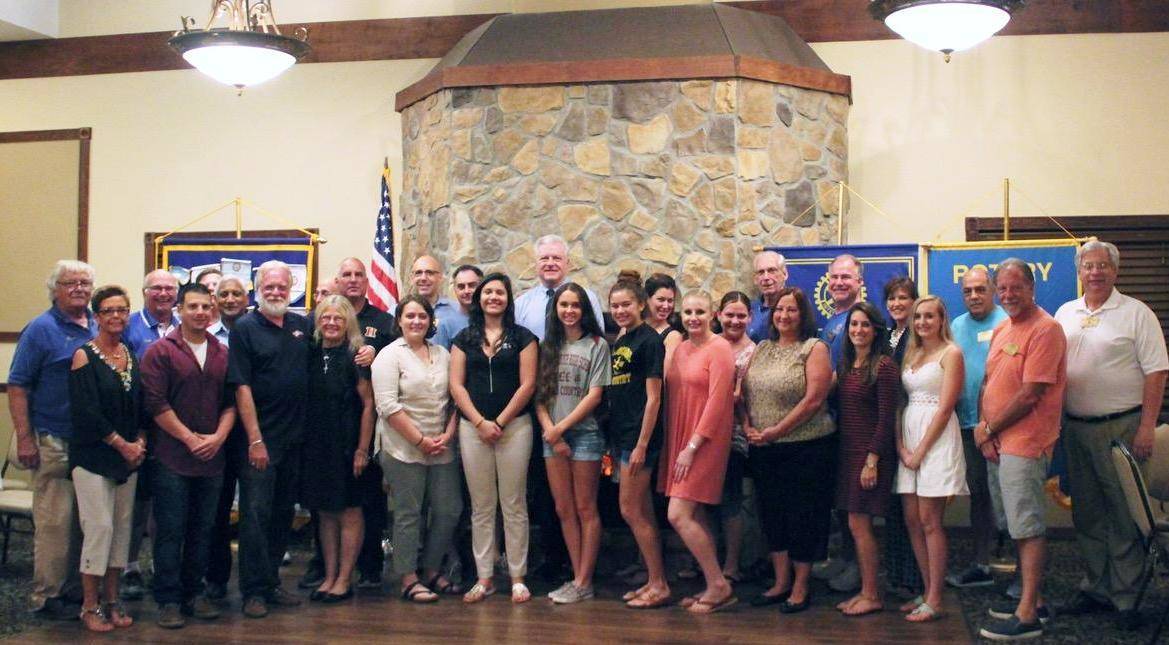 94b9a4808438fd3aed9d_hillspixrotary2017volunteerawards.jpg