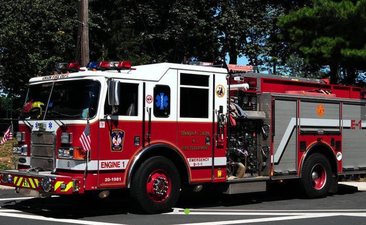 970b229ba4c45dcb31cc_604eff36f1ca3d020c02_fire_truck.jpg
