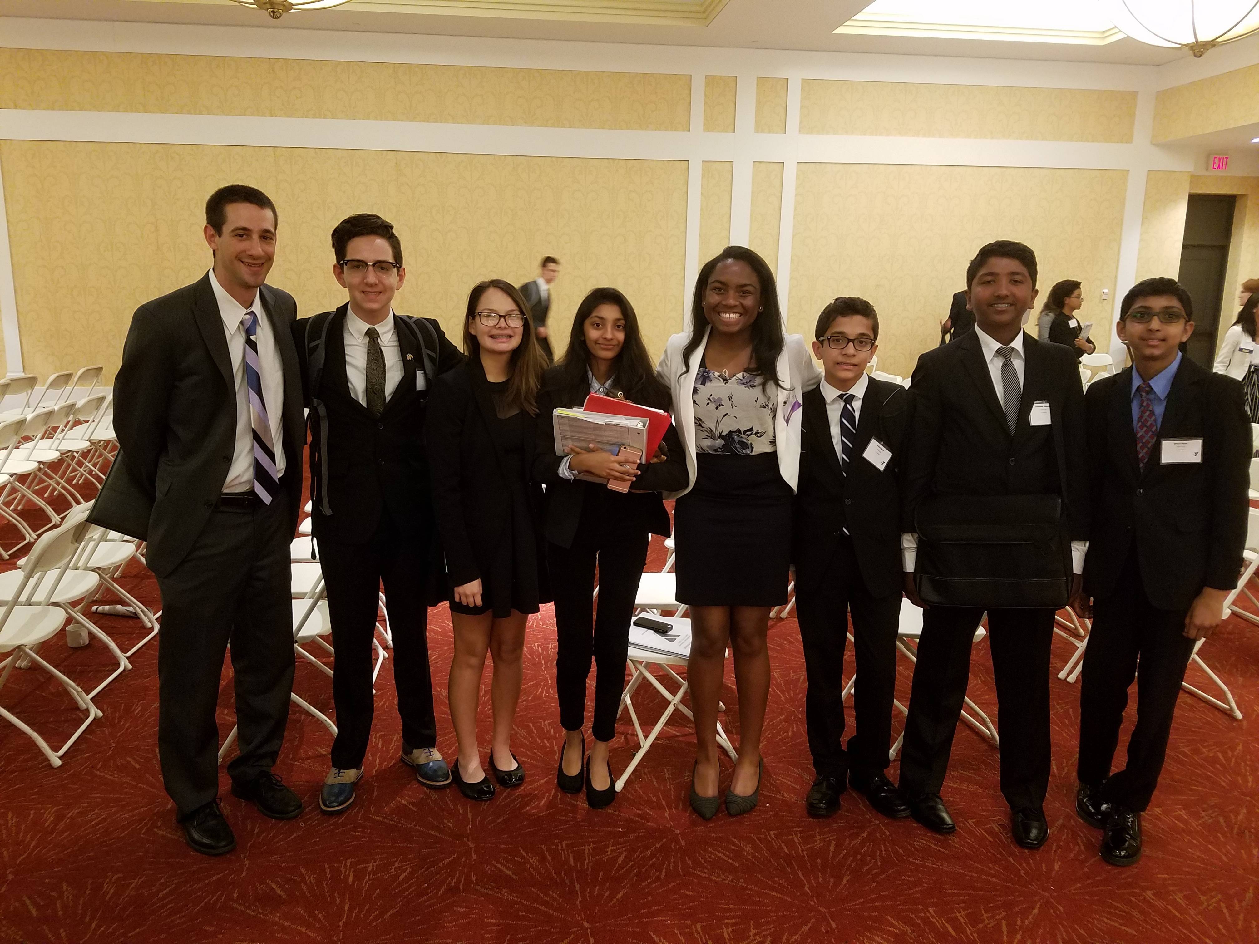 9734111f1b14b066b847_Youth_and_Government_2017.jpg