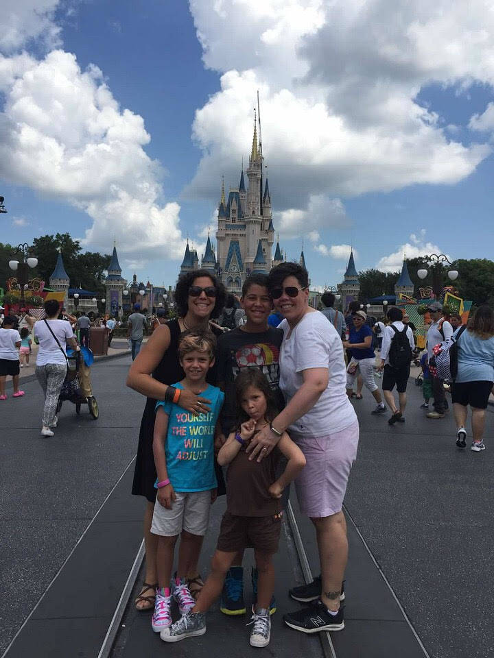 97d86a385e954de40613_kaminsky_family.jpg
