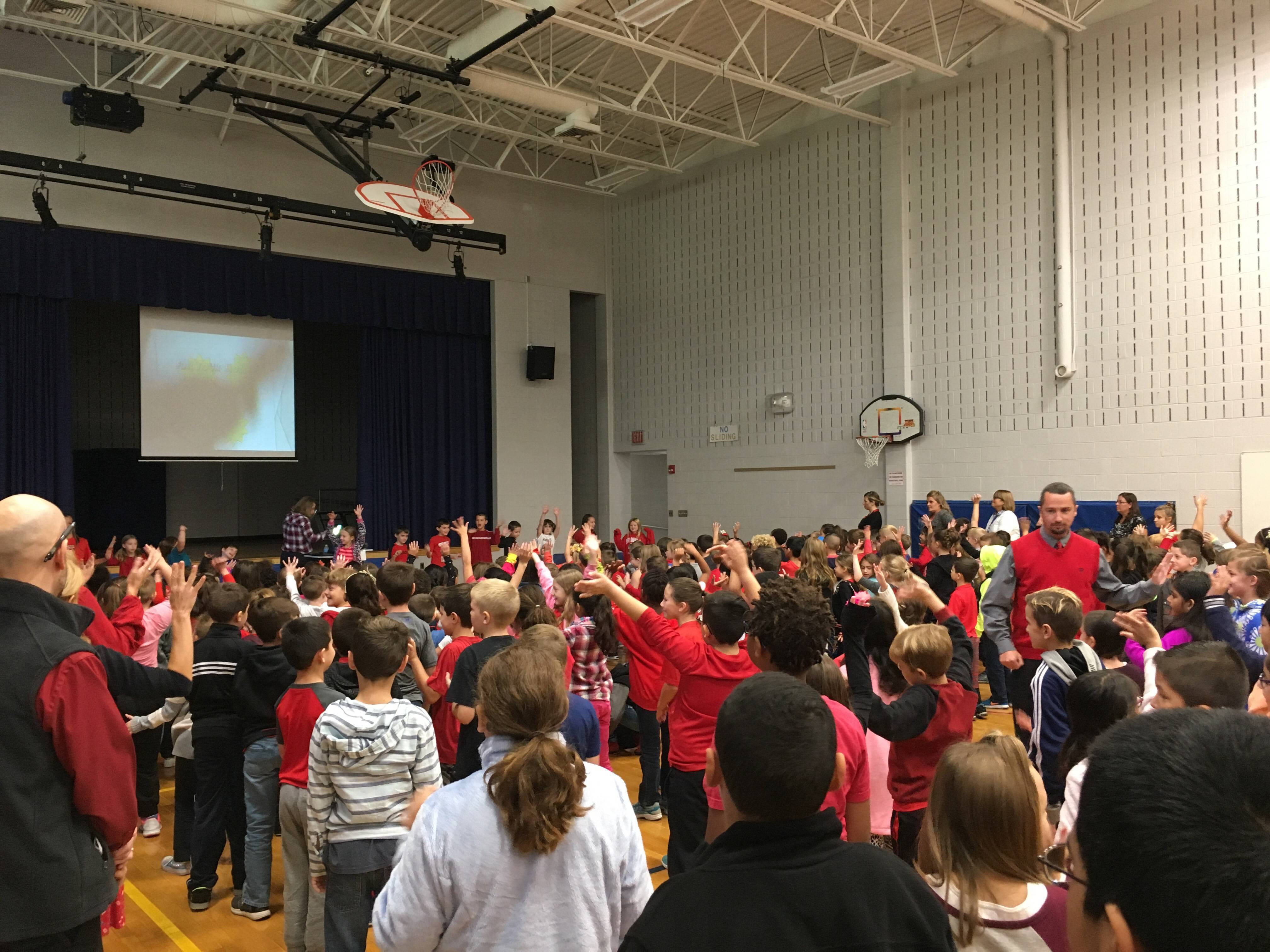 99d0bb539c93f3d765ce_0a7fe2f28a00a8754da7_Nixon_Students_Take_Pledge.jpg