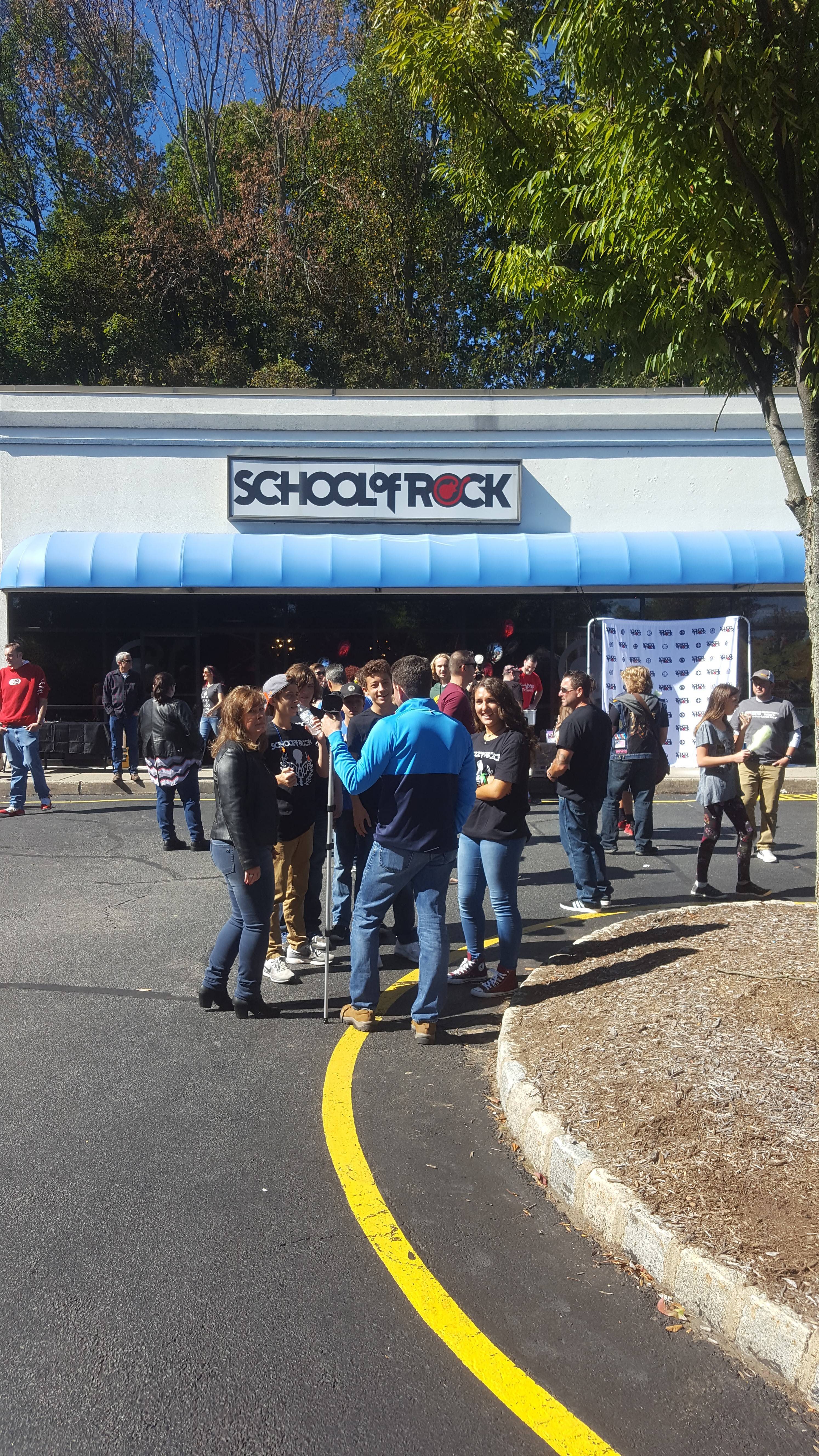 9c904e6ae2a013872a92_School_of_Rock__1_.jpg