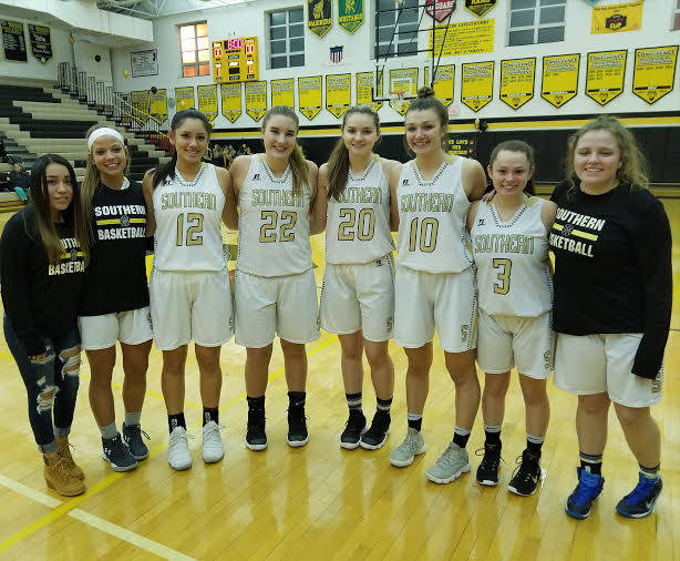 9e03b8c7884debd2d94c_senior_night_2018.jpg