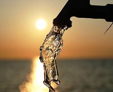 9e5fcc3cdec4051a2fb3_sompixbatemanwaterspicket.jpg