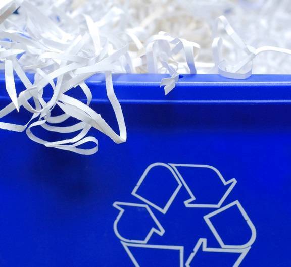 a10cf820b408ac2d1017_best_6ad1d882be14736823be_paper_shredding.jpg