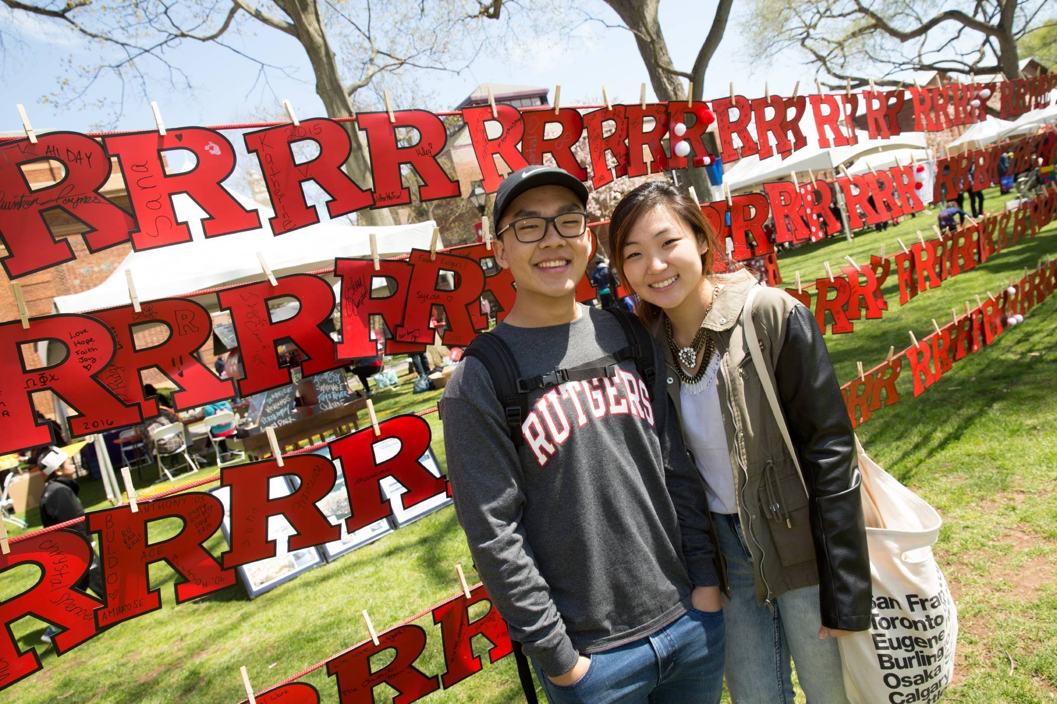 a3f8b611ab665820639b_sompixrutgersday1.jpg