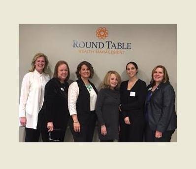 a4eeb5e1cfb75d1beb4e_09044c6e973929d6e752_round_table.jpg