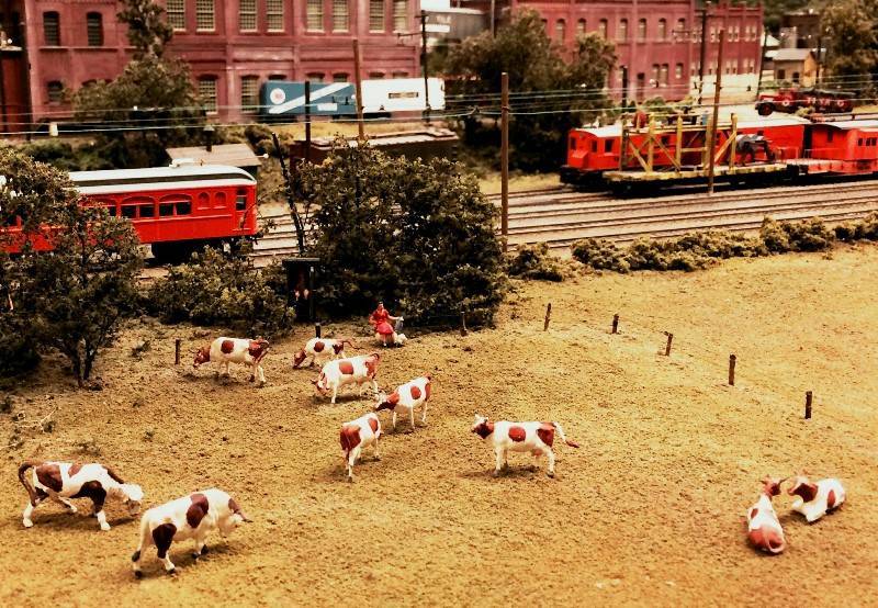 a6583a6995cb5791c799_Model_Trains__farm_scene_.jpg