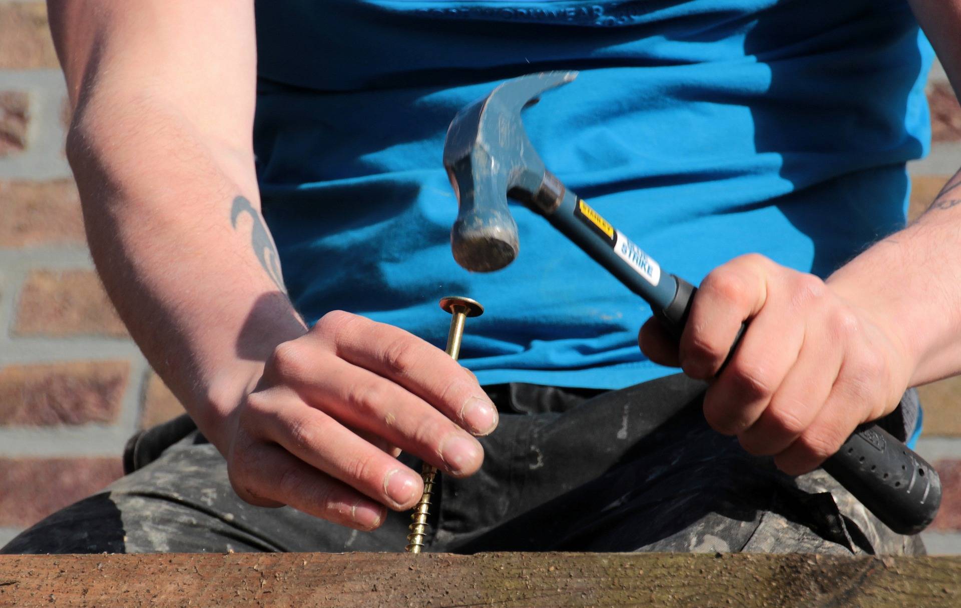 aa6151db3b0d03a9bd07_reality_tv_construction_wooden-board-1337265_1920.jpg