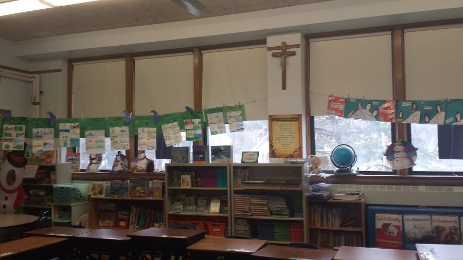 ab88ee650b9bf2ced317_st._james_classroom.jpg