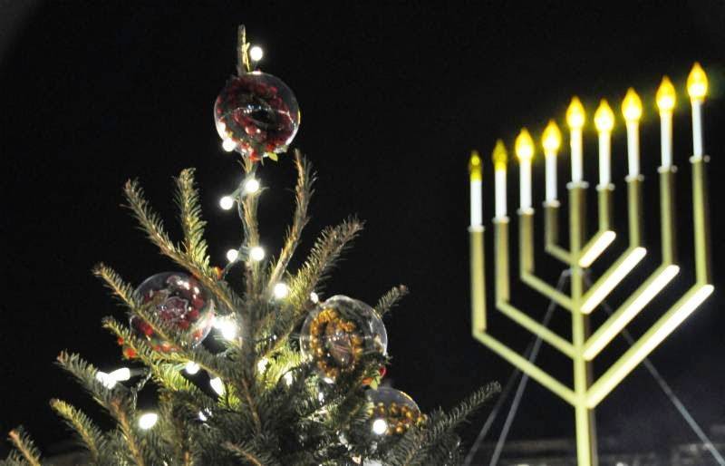 ac4f7ab4b2289fe8c9f8_hillsholidaypix.jpg