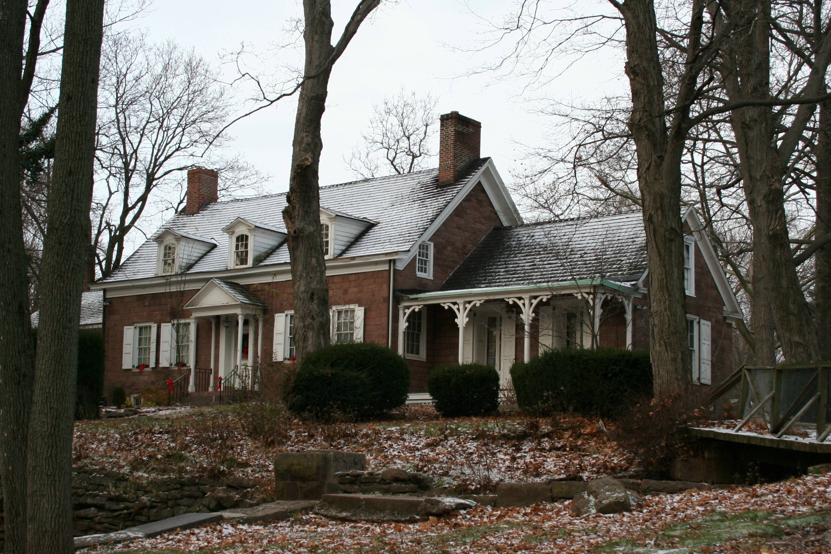 ae24f0e132e4e38d8e63_KingslandManor1210.jpg