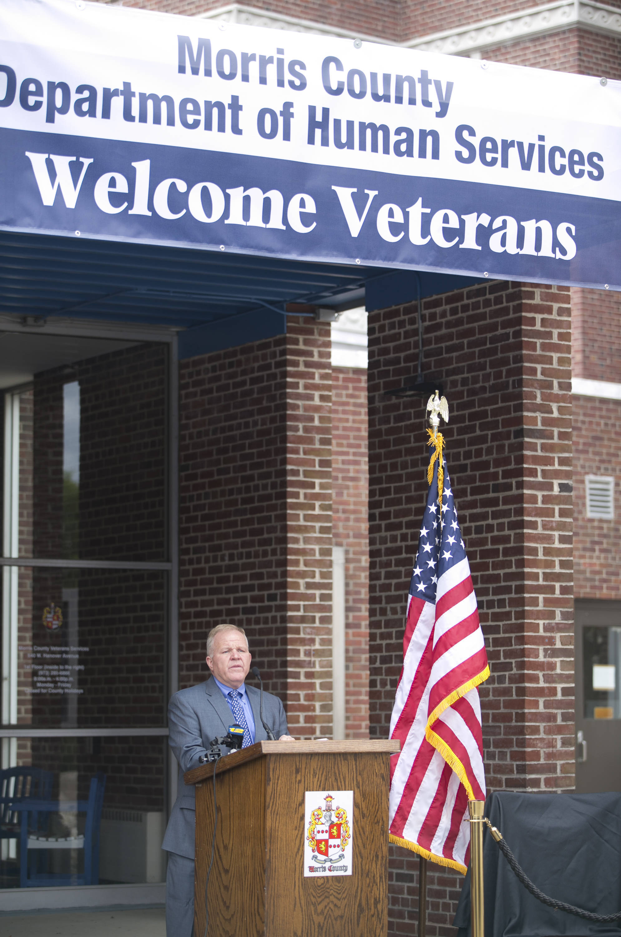 afadb7f06090d99f5b92_cb38bf537ac547ebf81b_5c994aeb7757a17fc019_1806_VetsCenter_Cabana_148p.jpg