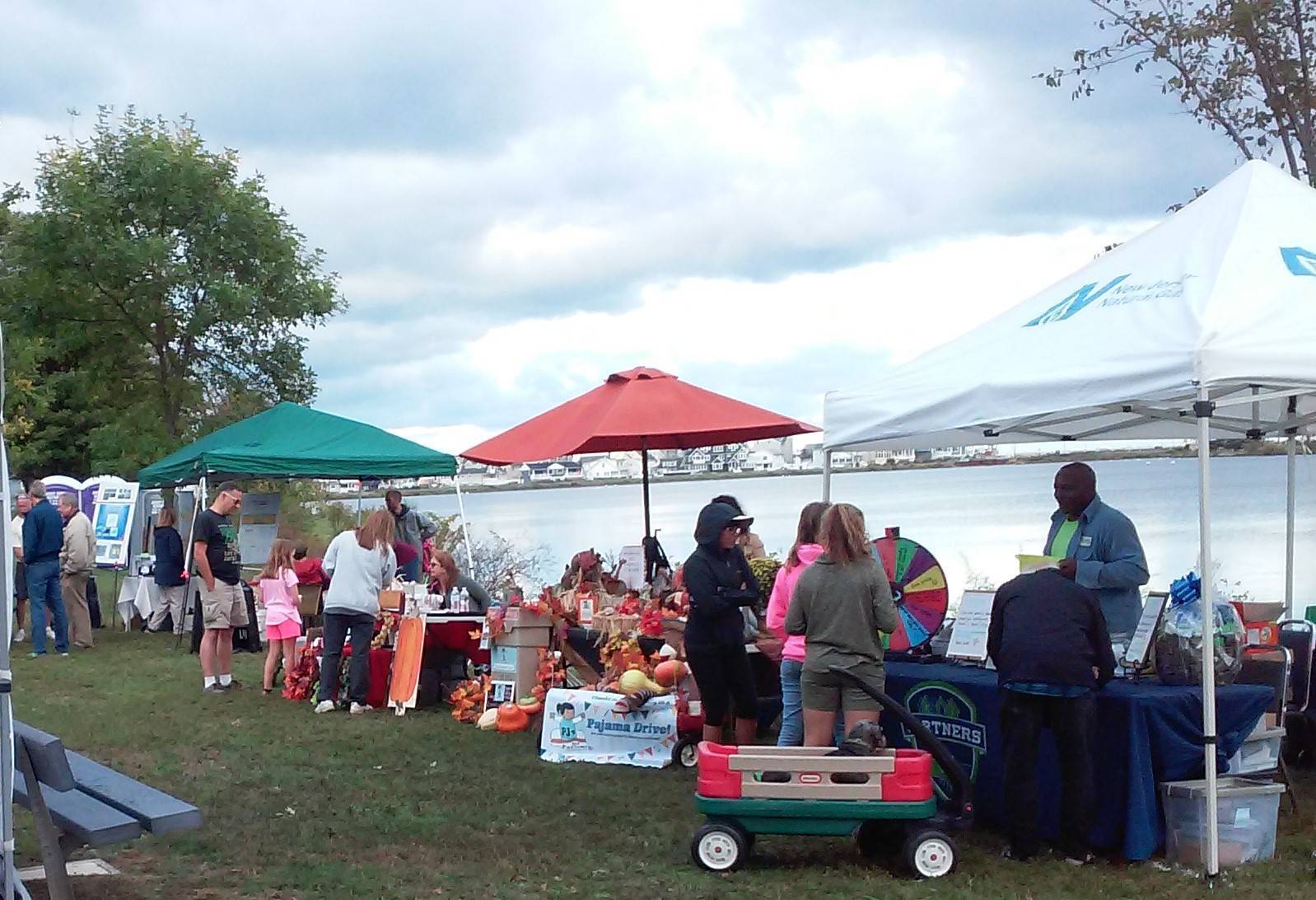 afe629cbc3b417f8fb95_lakecomoday-4.jpg