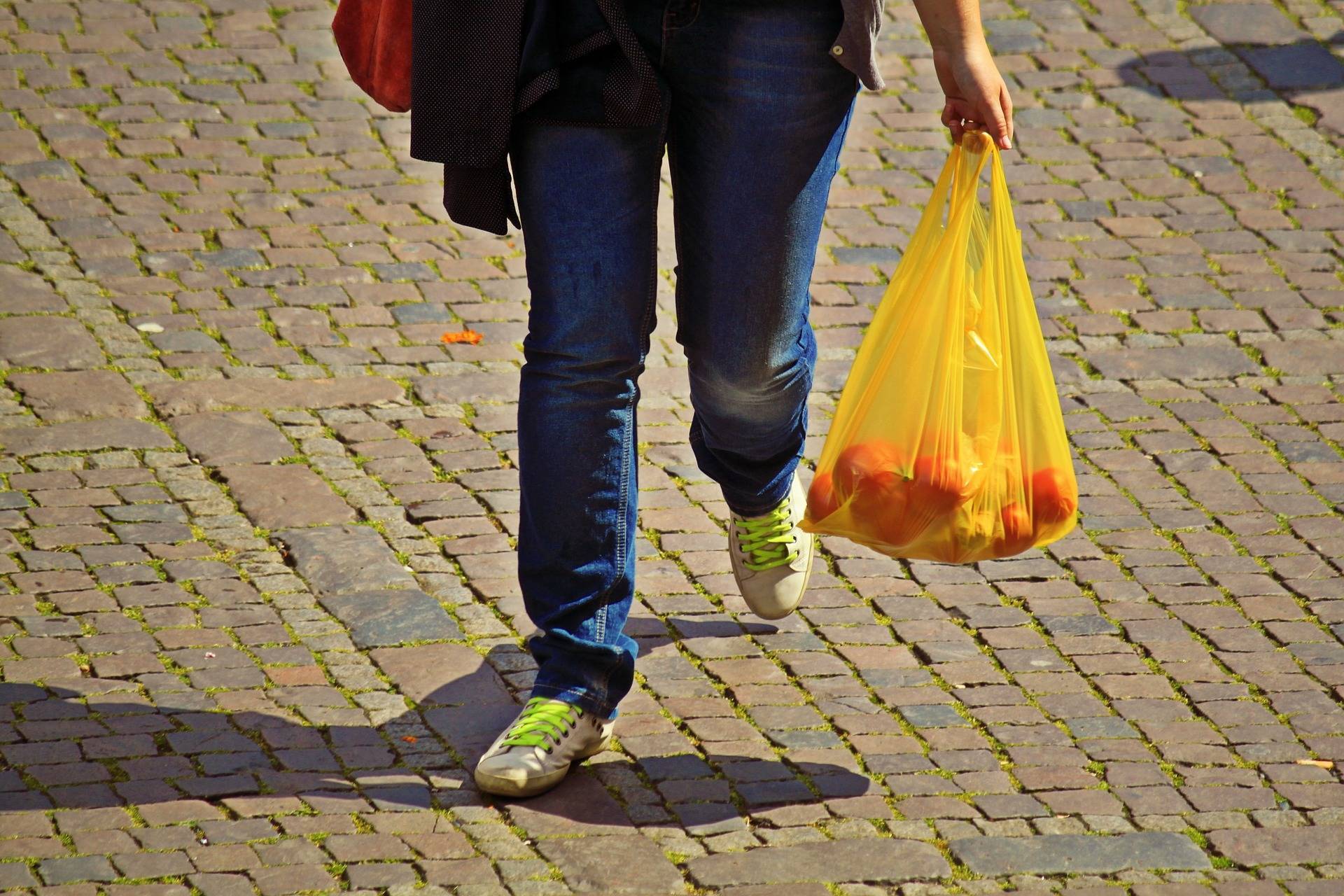 b4bb4fdb8e75b5644bfe_45e1a7af26bb659f366c_shopping-874974_1920__1_.jpg