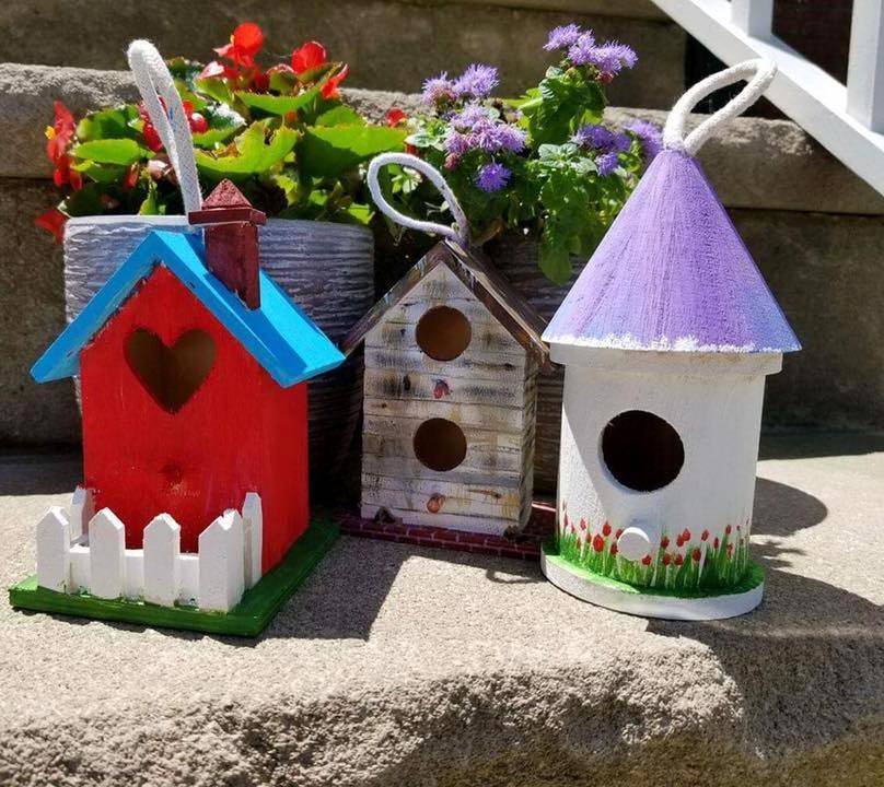 b57275af0325c00e01b2_sompixbirdhouses.jpg