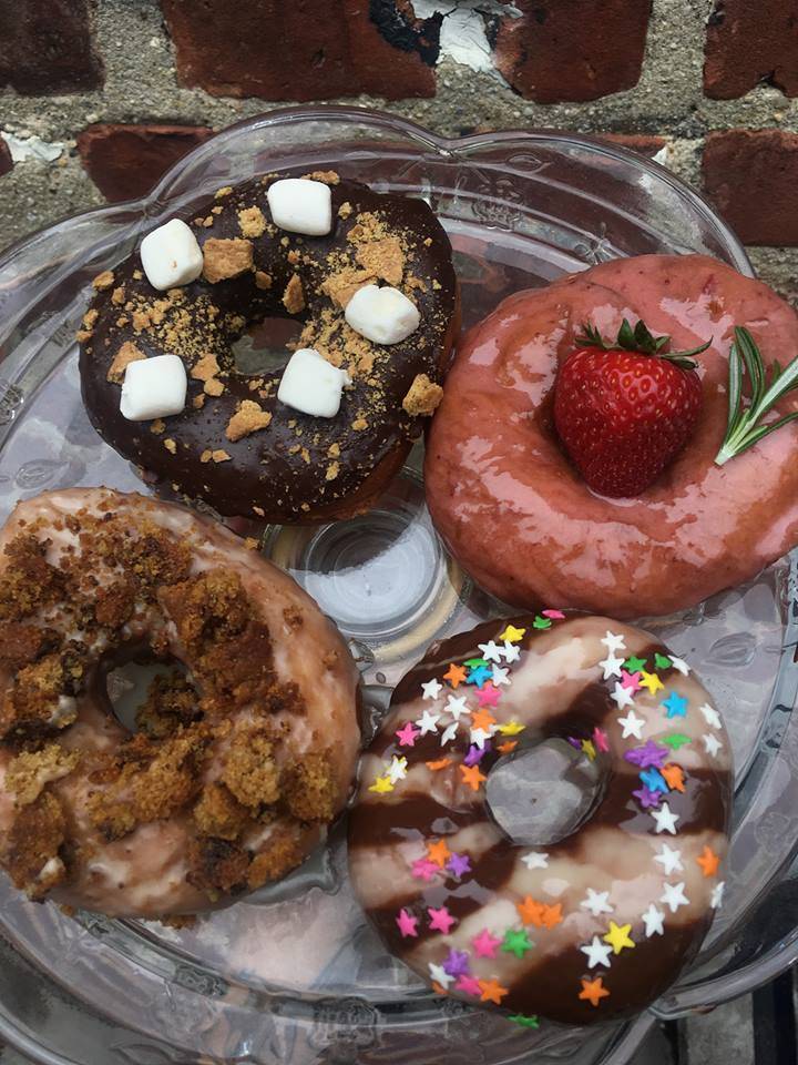 b64f2152205143921299_cedar_ridge_donuts.jpg