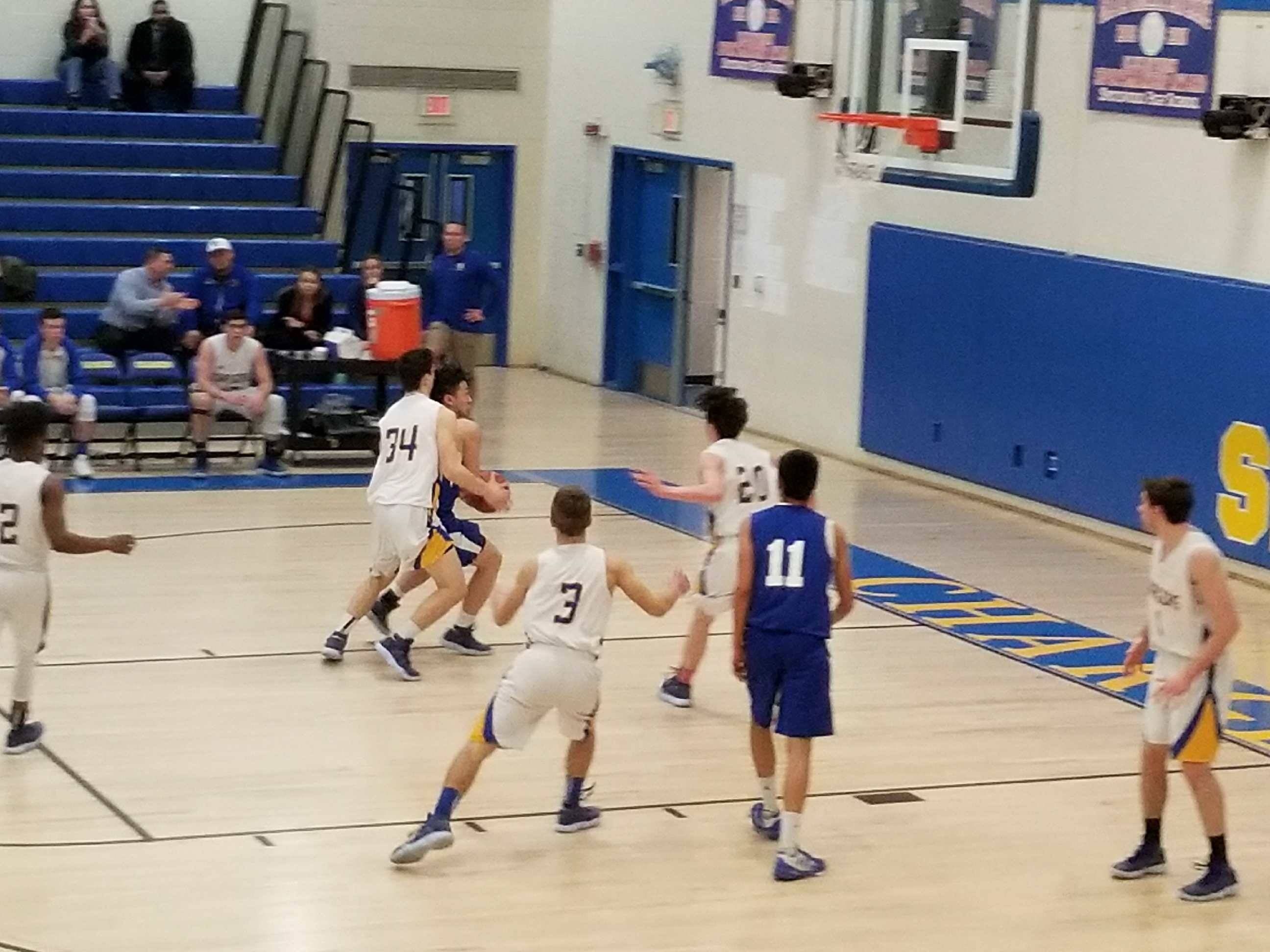 bcf9d079e624d30a970f_ball1.jpg