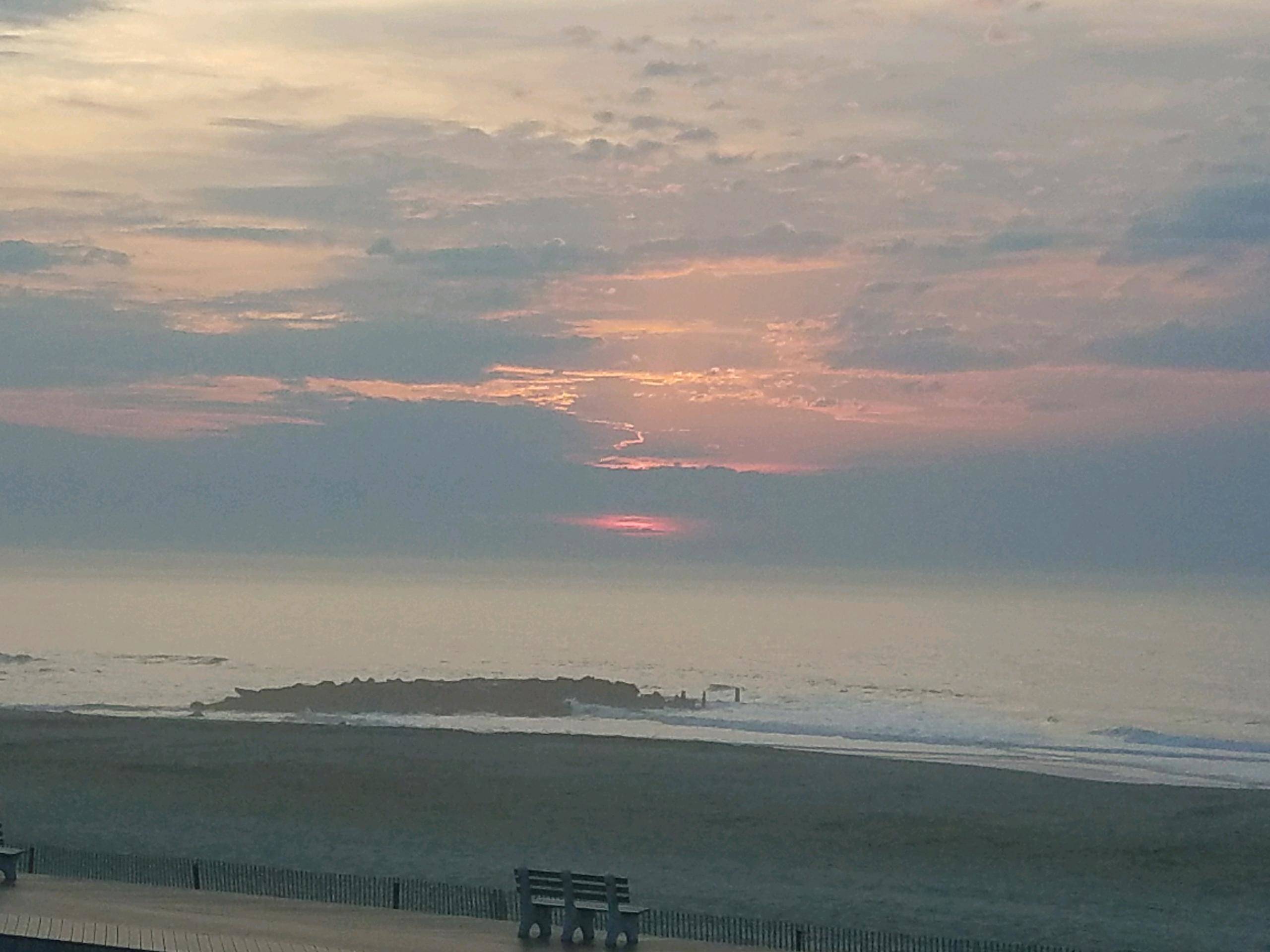 be1c3a326cf1147bfb11_belmarbeachsunrise2.jpg