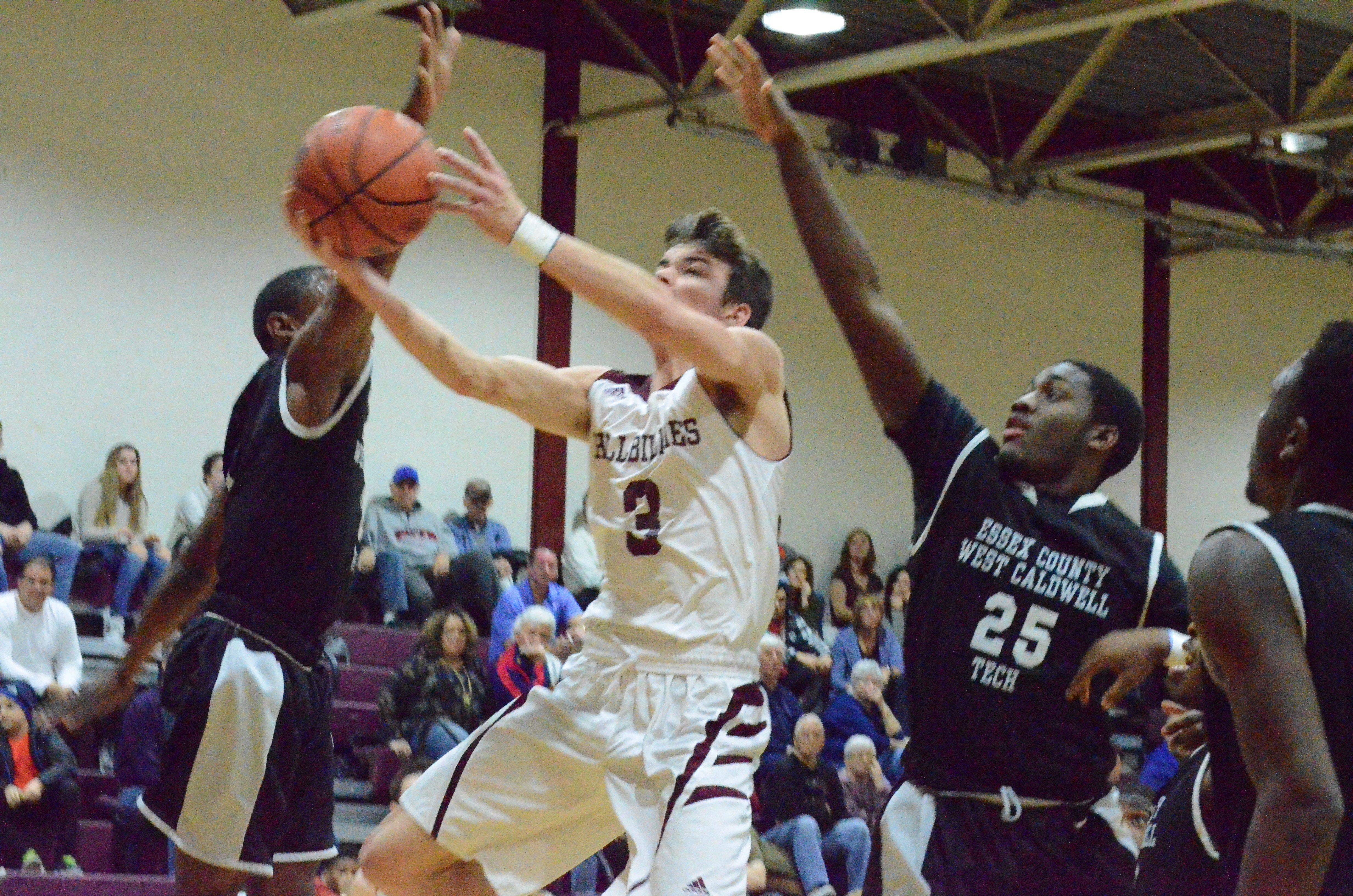 bec1b47f9977c00c1cf8_Farrelllayup.jpg