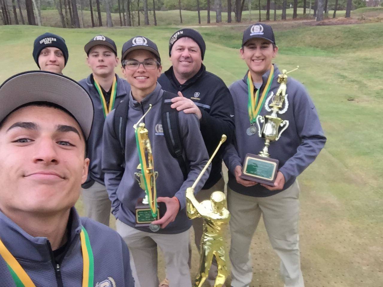 bfde6cc02a2f27a7c345_SRHS_boys_golf_wildcat_invitational_champs.jpg