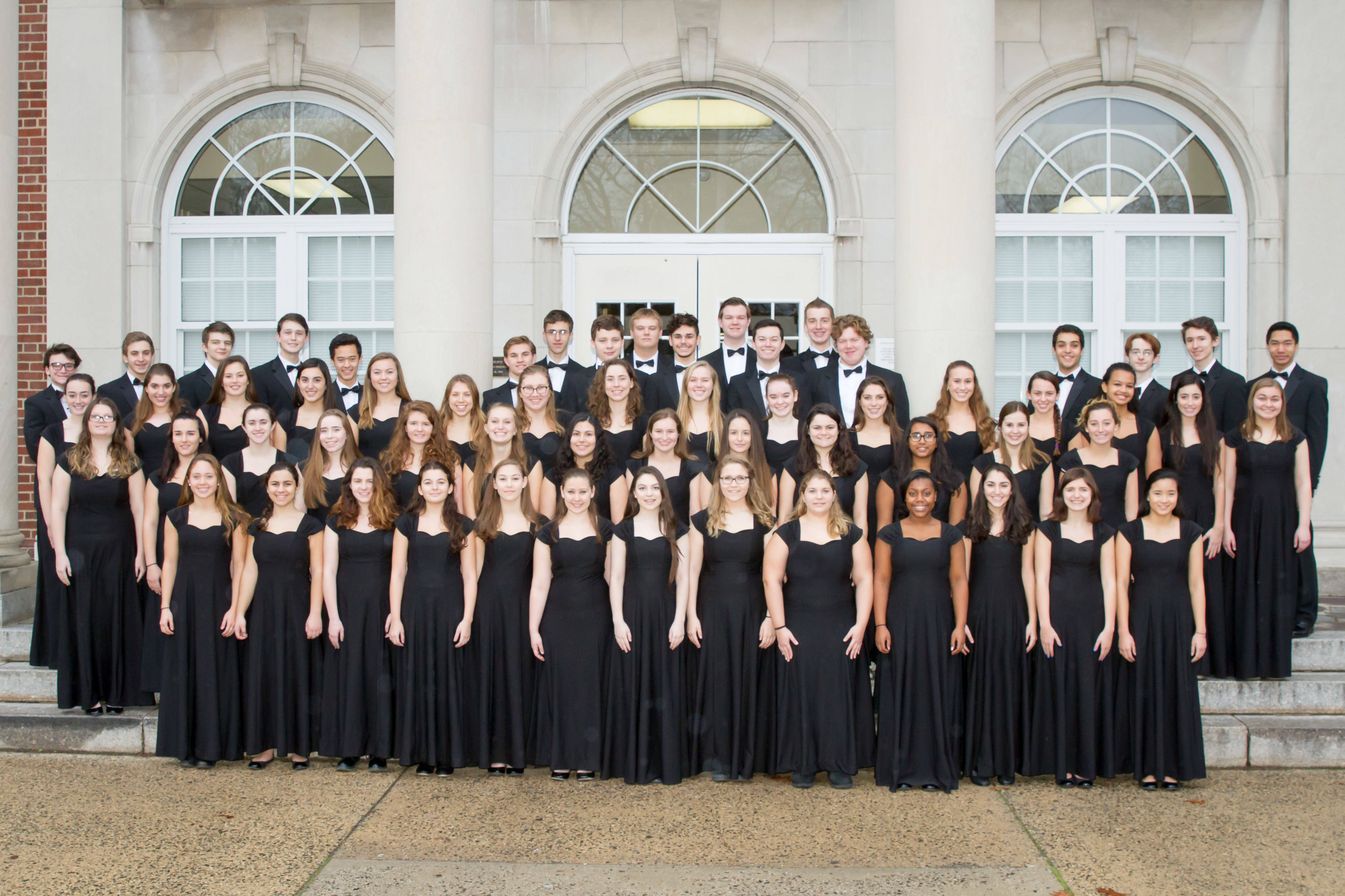 c243d57243c277ea3f28_Concert_Choir_2016-2017.jpg