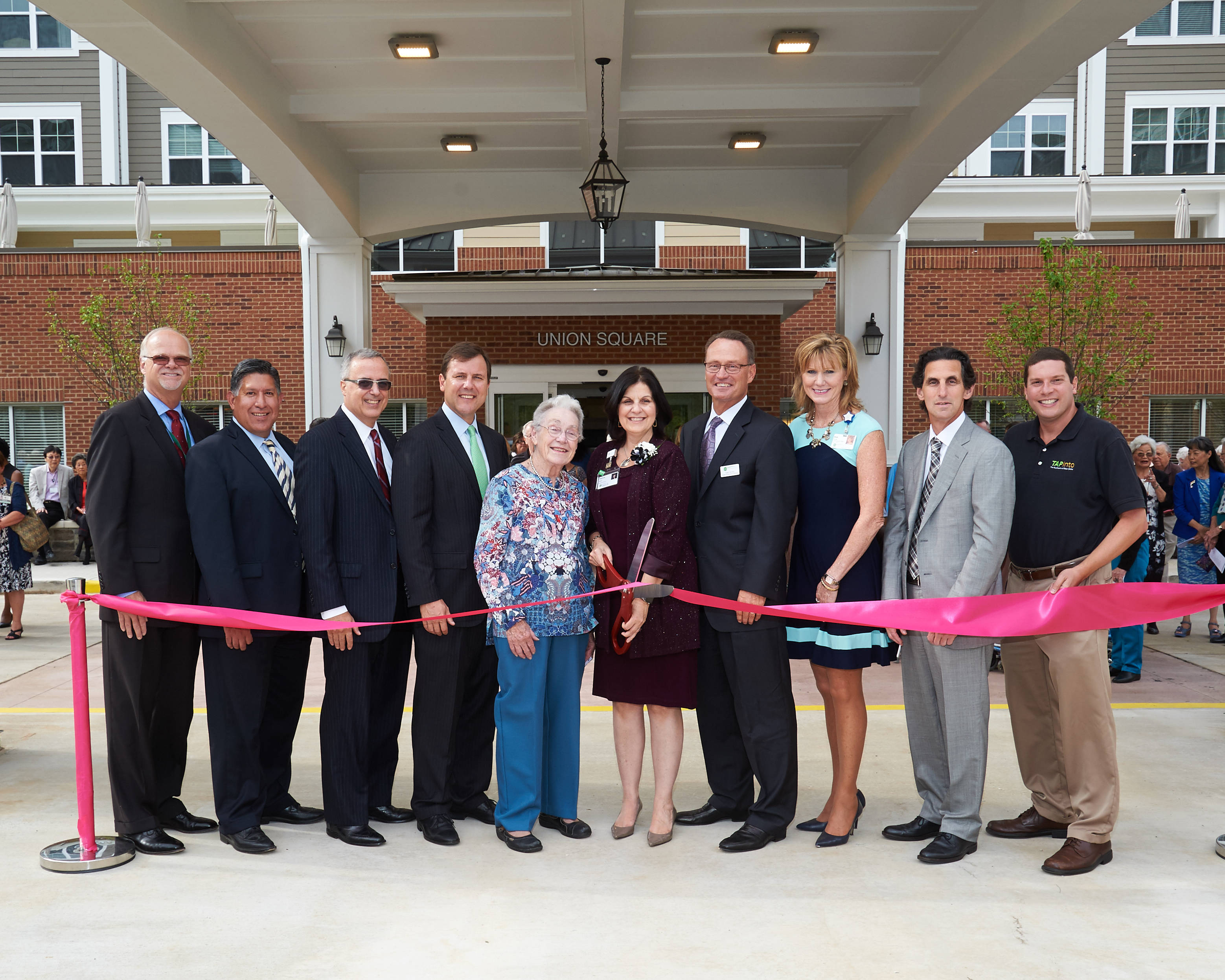 c4da8759eedc1f12493e_Lantern_Hill_Ribbon_Cutting.jpg