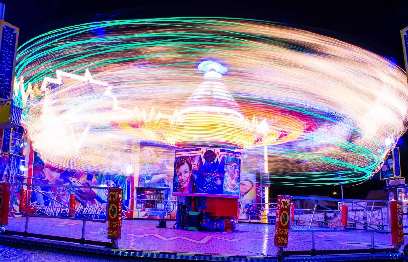 c5f1ba4081e852cef4c5_spining_neon_fair_ride_-_Edited.jpg
