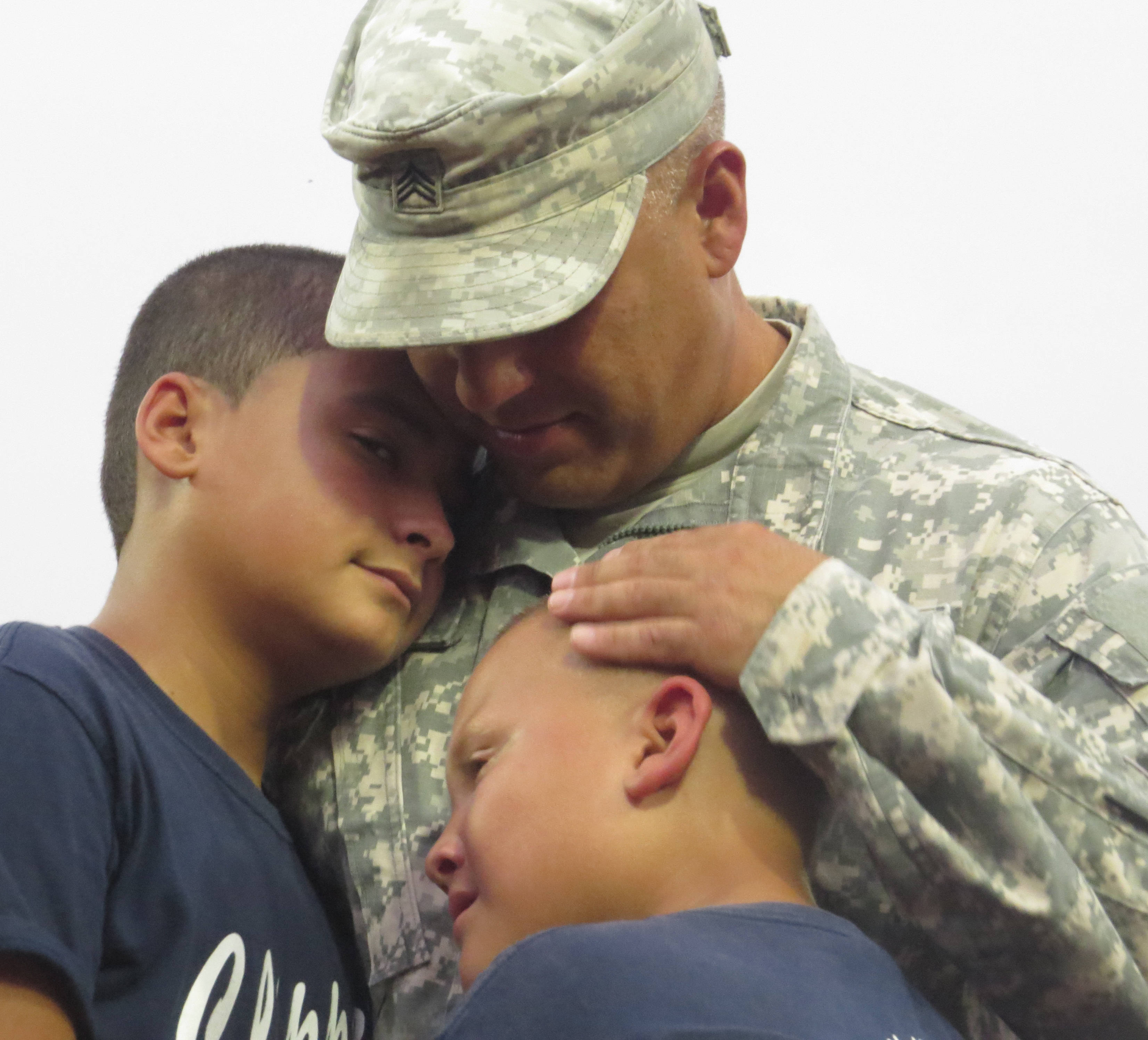 c8cac0f6aa8dc56970f6_1cc717d8916428311fa5_sompixpatsarmyreunion.jpg