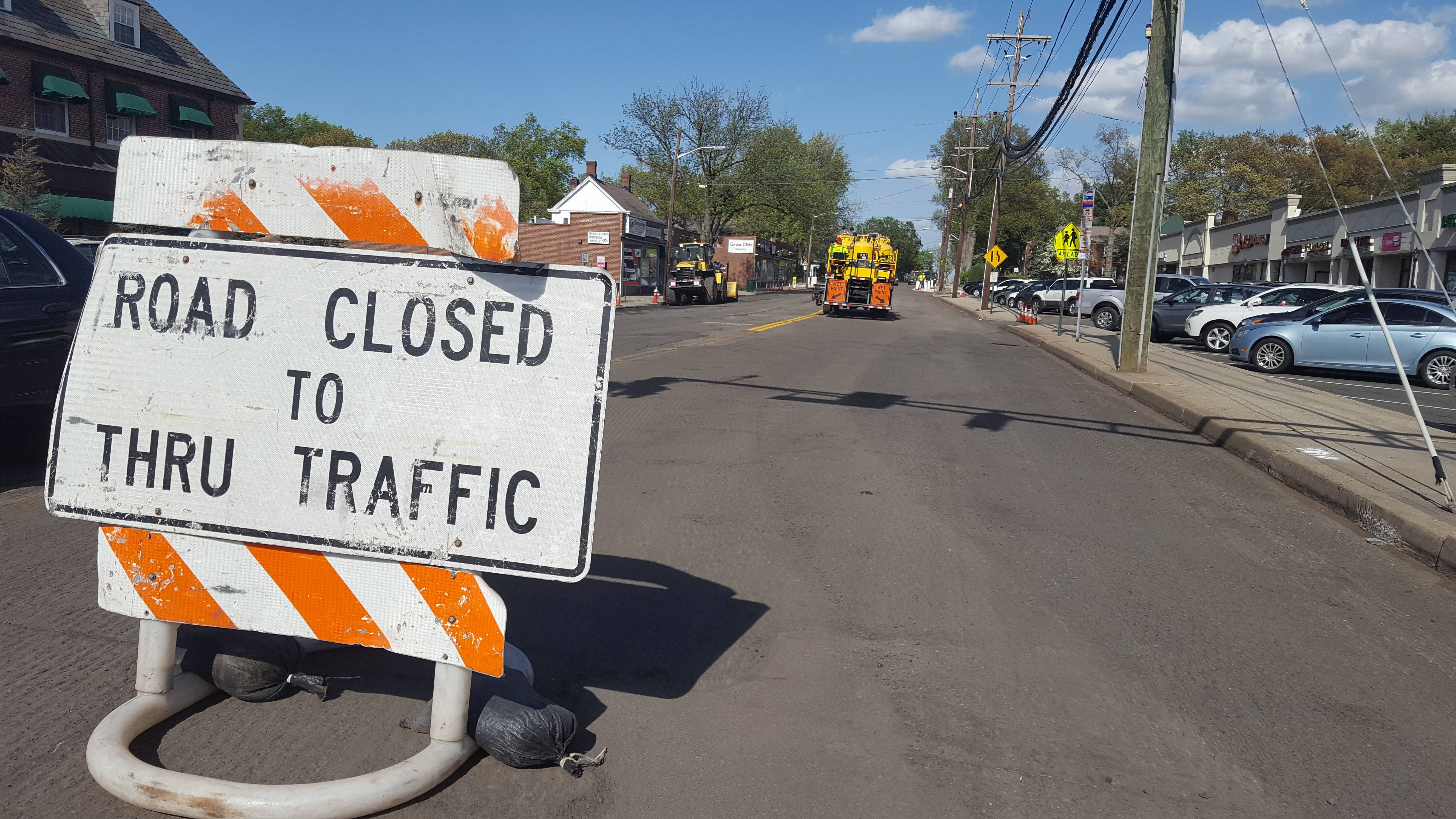 cc0ccfa024704db716ba_fl_ave_repave_rd_closed_sign_may_2.jpg