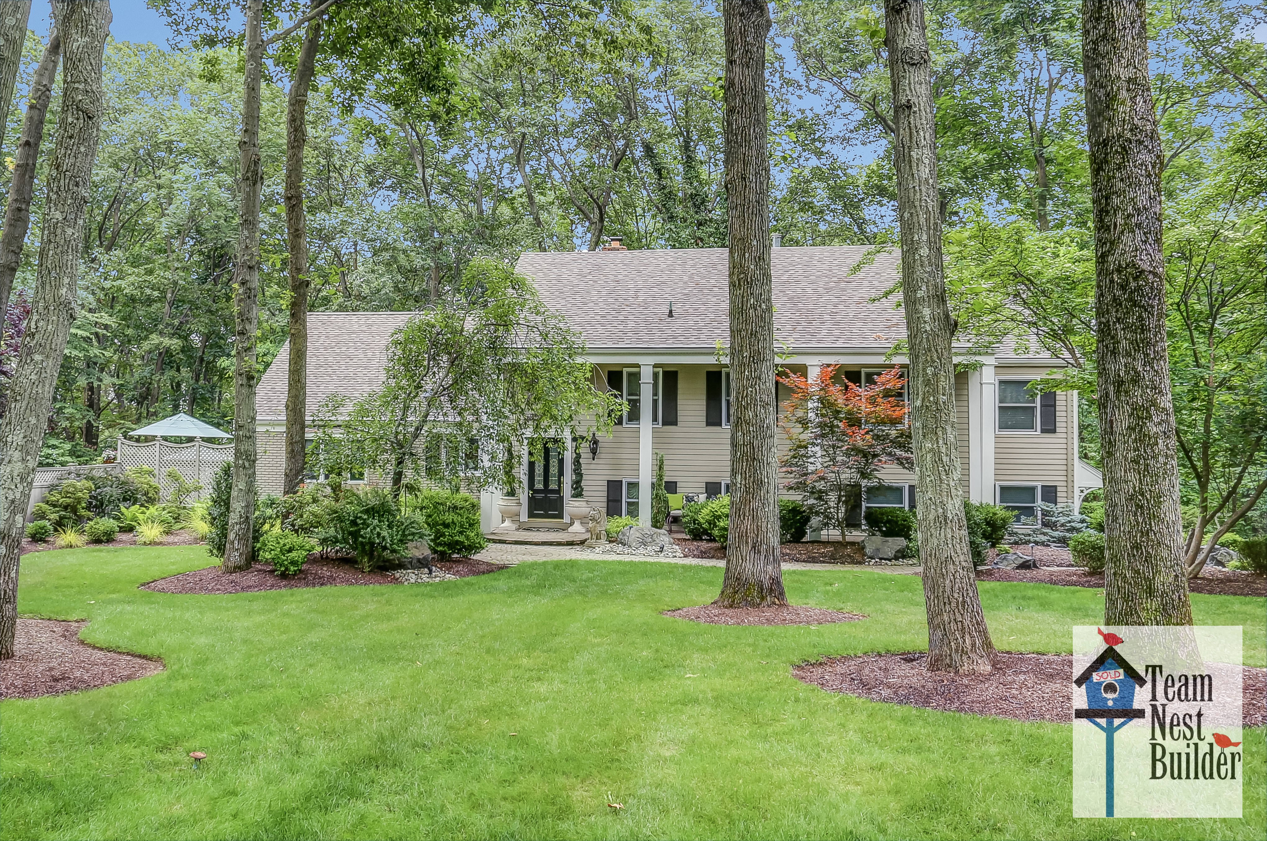 cc85fd5b4e1d6e734eee_003_Front_Exterior_in_Summer.jpg