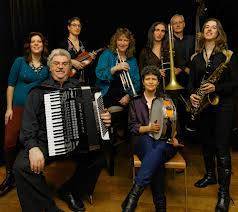 ccadaad24999da3b91f4_metropolitan_klezmer.jpg