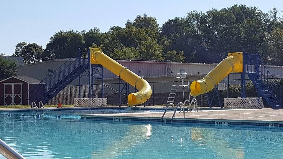 cdb63ecf58a1385bd714_pool.jpg