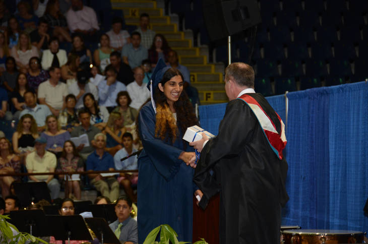 68efc30dc2c93e318c7f_CHS_Sinha_Graduation_2017_DSC_4743.jpg