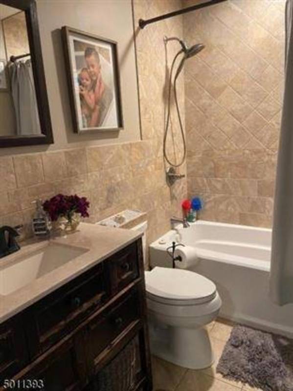 8c3f926579e3d9c6071f_bath.jpg