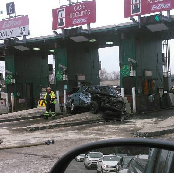 One Killed In Accident At Union Toll Plaza On Garden State Parkway