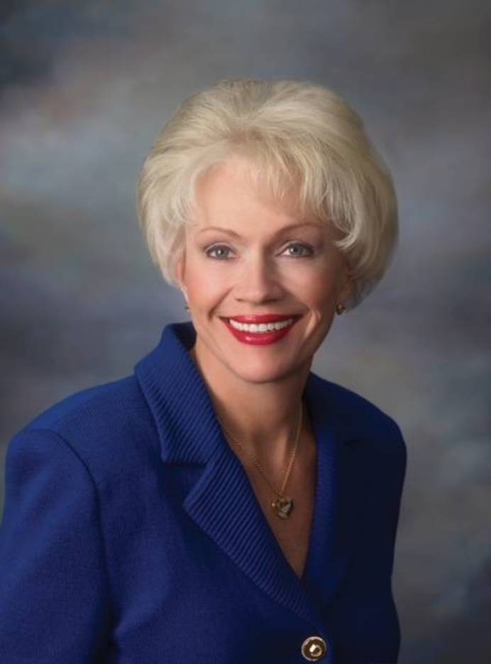 Diane Turton is Guest Speaker at Hearts of Hope Breakfast Supporting