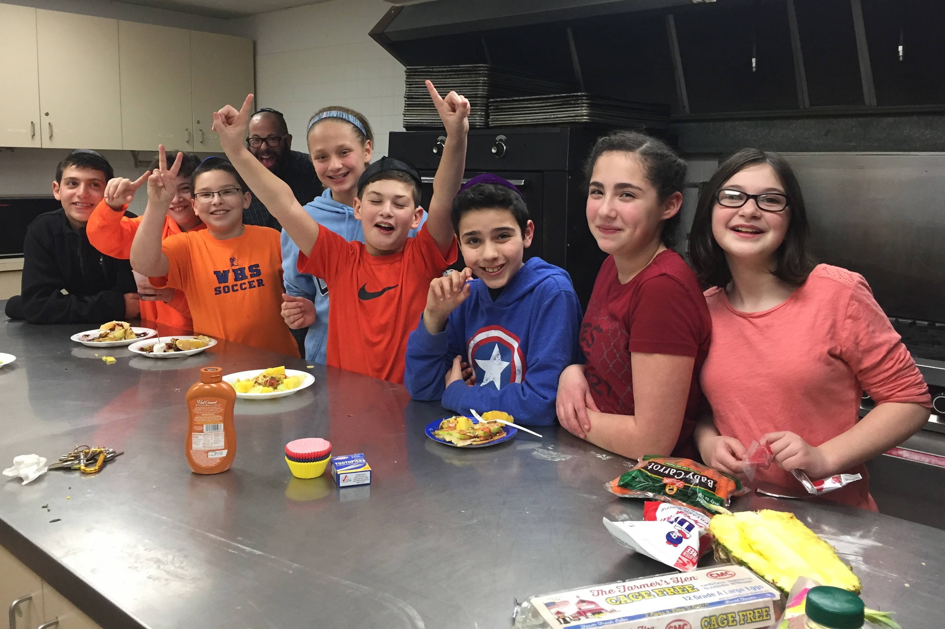 d14d4602c097c8aac863_Kadima_chopped.jpg