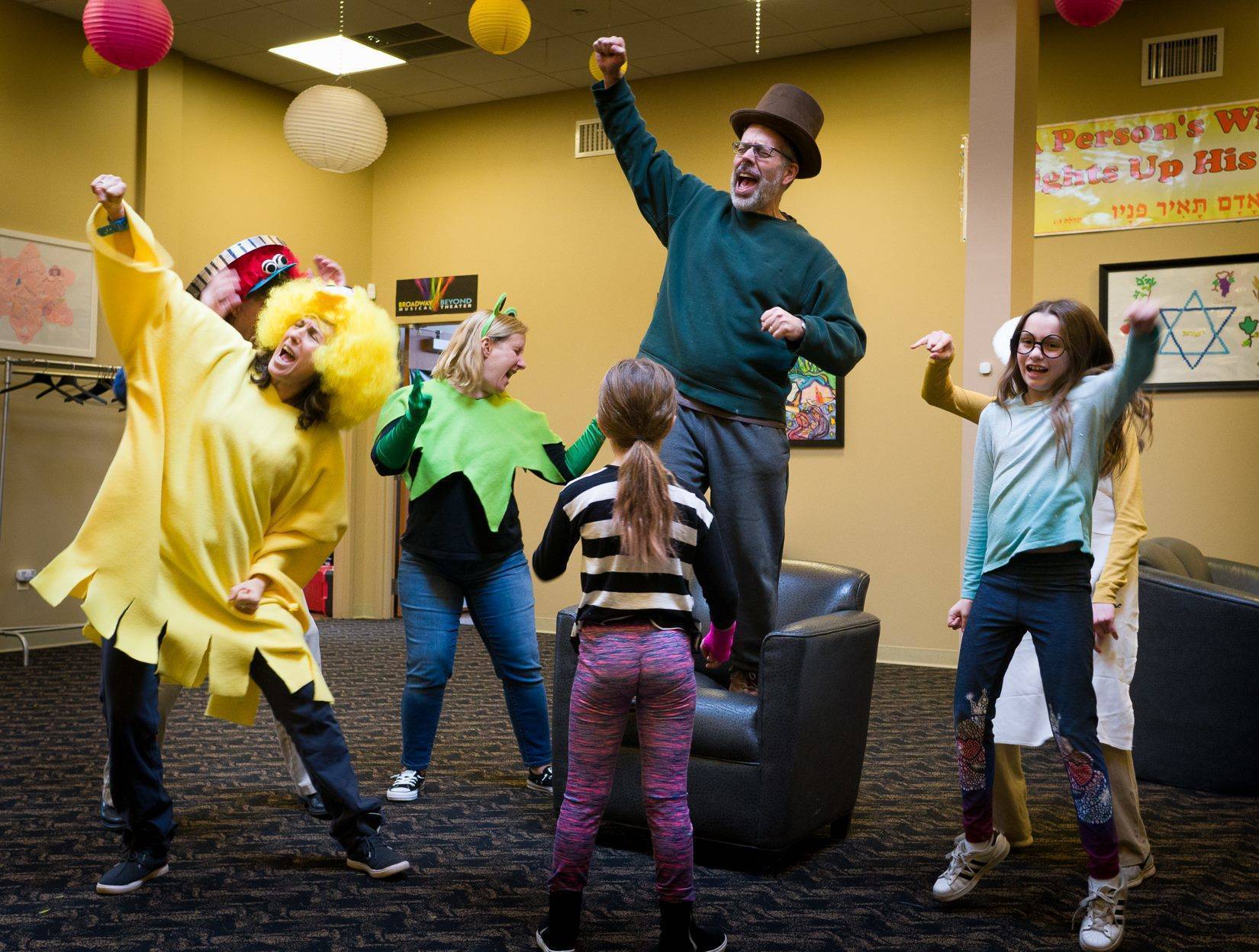 d196772e892d99079e0d_657d9cf8f7ca2c2687ea_purim_rehearse_1.jpg